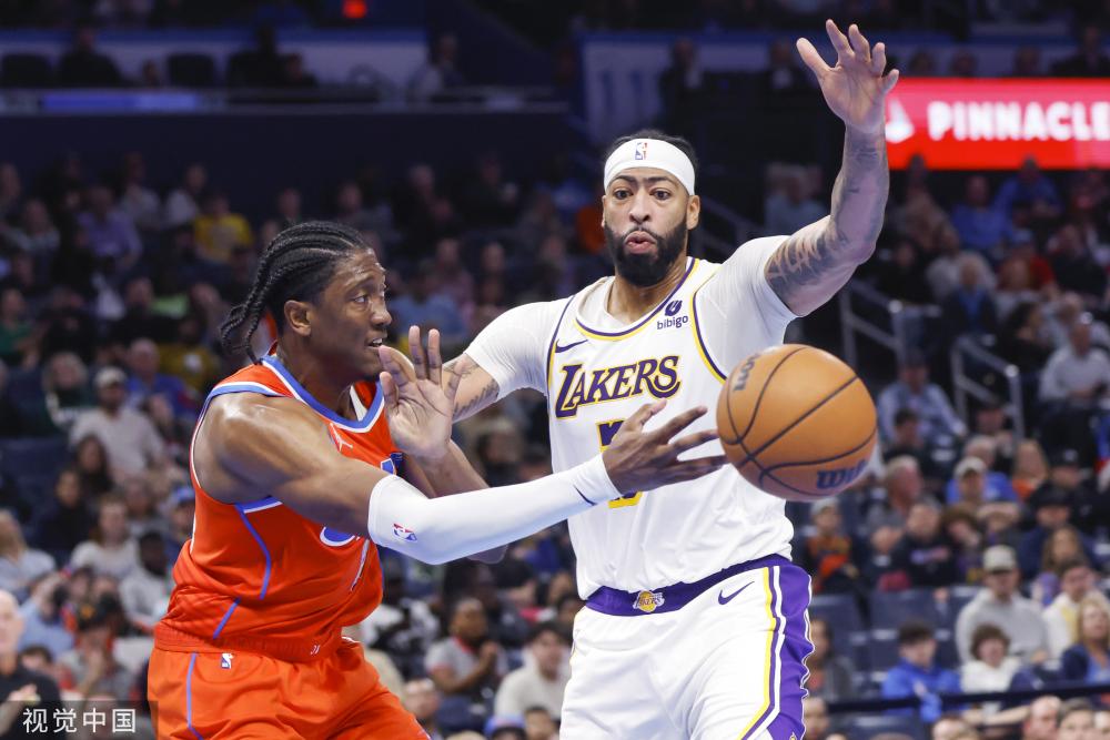 展示了网球 展示了网球