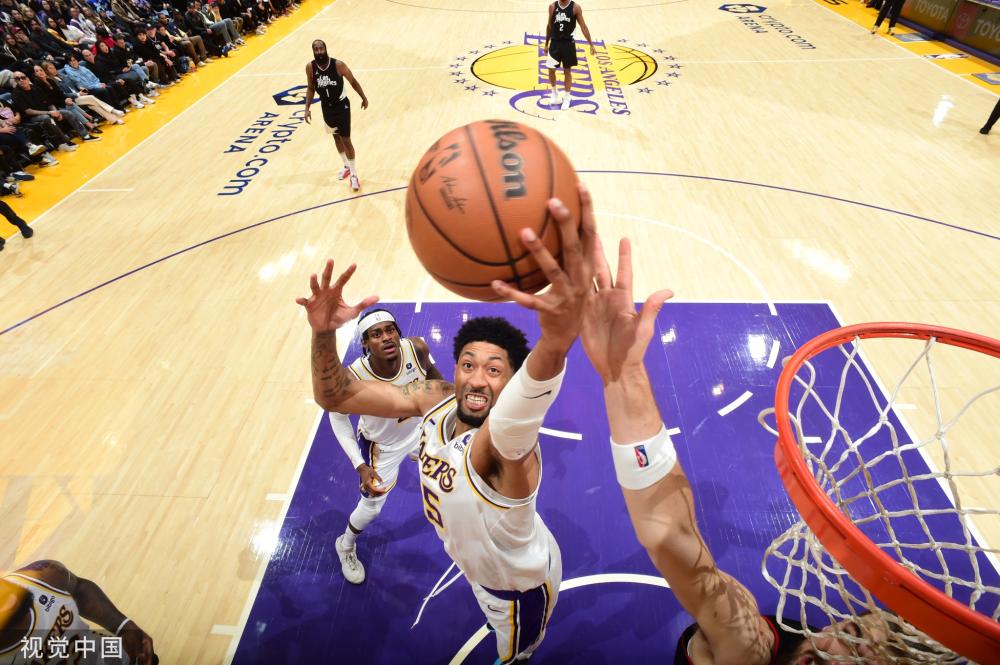 他以悠闲的 他以悠闲的